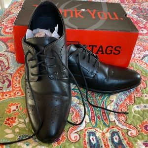 Boys Deer Stag black dress shoes size 5